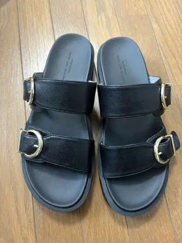 그린 라벨 릴랙싱 더블 벨트 플랫 샌들