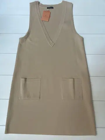 유나이티드 애로우즈 택 포함 새상품 베이지 V넥 튜닉