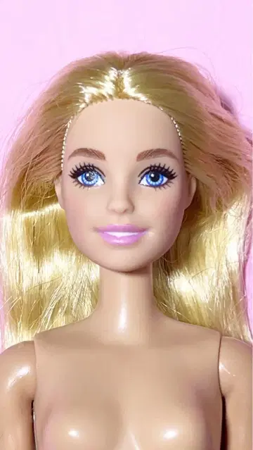 금발 파란 눈 바비 인형 본체