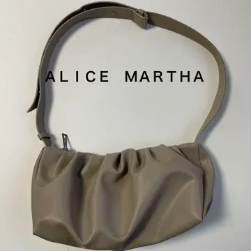 ALICE MARTHA 베이지 개더 숄더백