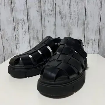 구르카 샌들 트랙 밑창 샌들 ZARA