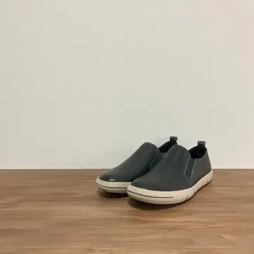 [ 새상품급 ] ecco 스니커즈 슬립온 가죽 블랙 39 24.5 에코