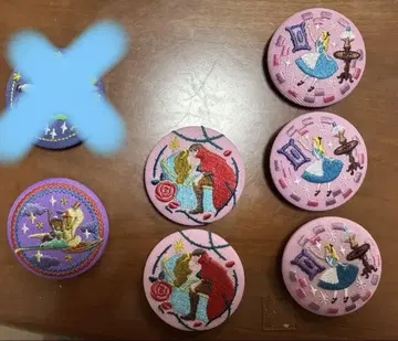 디즈니 자수 캔뱃지 앨리스 오로라 알라딘 피터팬