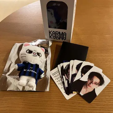 STRAY KIDS KARMA skzoo ver. 지니레트 현진