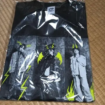 Chevon 포토 프린트 T셔츠 L 사이즈