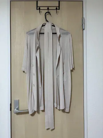 베이지 숏 슬리브 가디건 F 사이즈