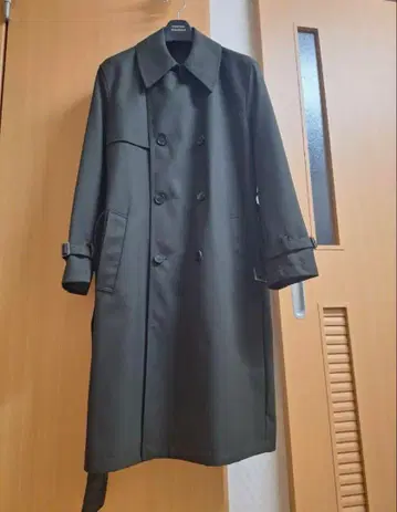 MUSINSA STANDARD 트렌치코트 카키색