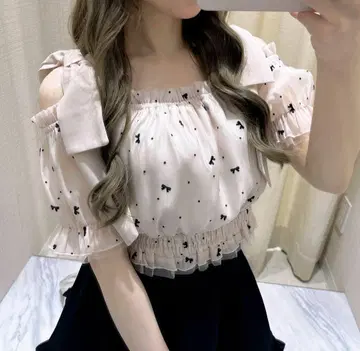 택 포함 미사용 에블린 완판템 리본 오프숄더 상의