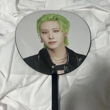 JO1 카와시리 렌 라포스타 부채