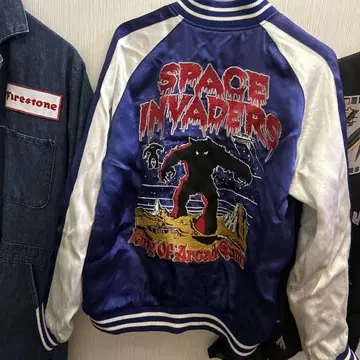SPACE INVADERS 40주년 기념 바시티 자켓
