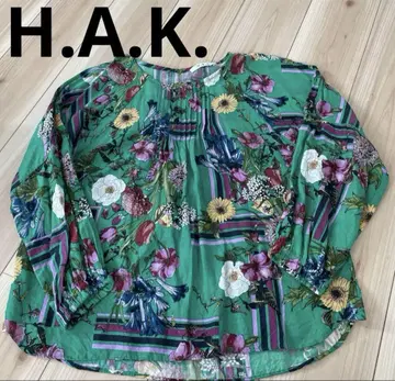 H.A.K 화이트 꽃무늬 튜닉 셔츠