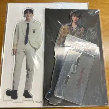 [ 묶음 판매 ] WannaOne 황민현 아크릴 스탠드 2세트