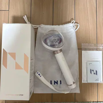 INI 응원봉