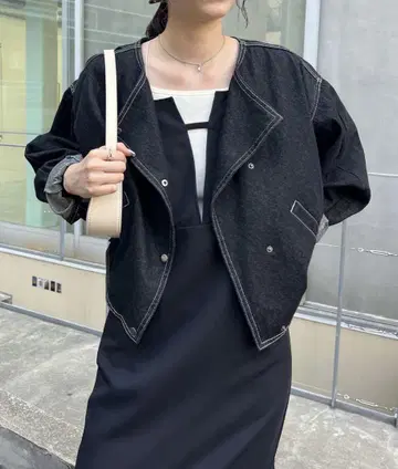 CAPRICIEUX LE'MAGE 노카라 데님 자켓