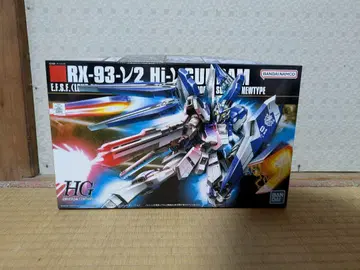 HGUC 1/144 하이-뉴 건담 (액션 베이스 2 포함)