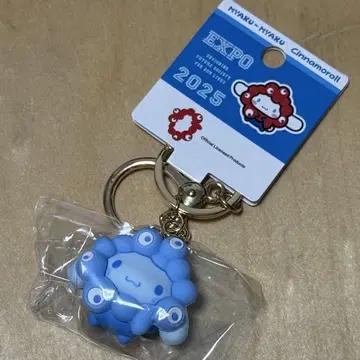 산리오 최애 컬러 입체 키링 나리키리 미야쿠미야쿠 시나몬