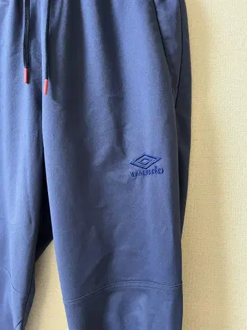 UMBRO 엄브로 네이비 조거 팬츠