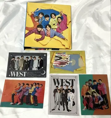 WEST. 굿즈 묶음 판매