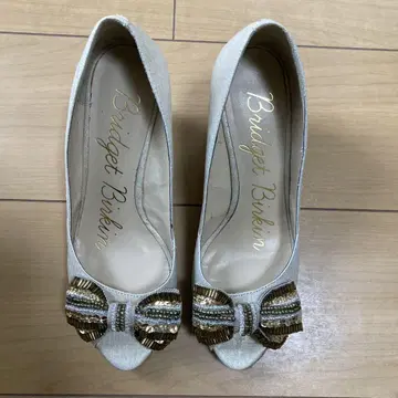 브리지트 버킨 통굽 펌프스 24cm 배송비 포함