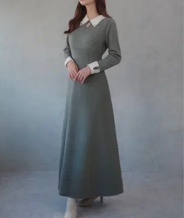 바이컬러 세미 플레어 니트 원피스