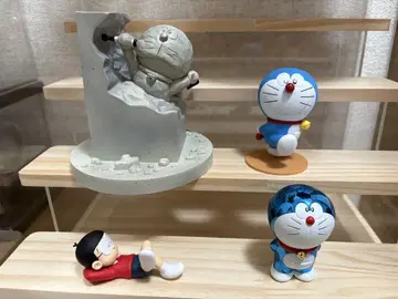 도라에몽 피규어 컬렉션
