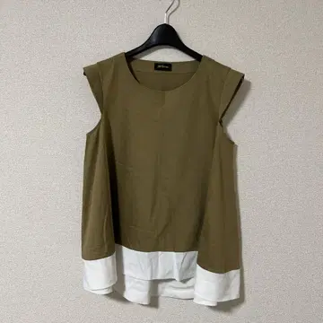 Les Copains 레꼬빵 슬리브리스 상의 M 사이즈