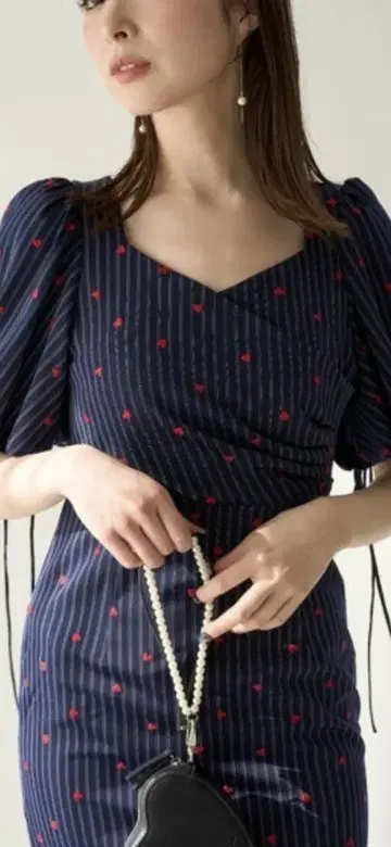 네이비 스트라이프 하트 무늬 맥시 드레스 원피스