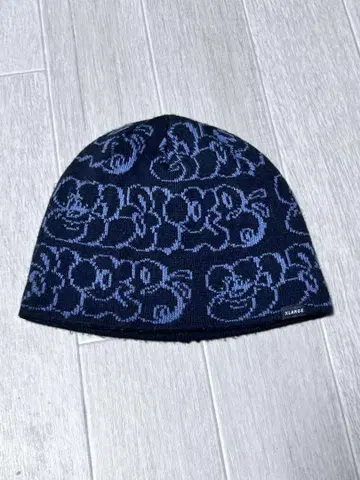 XLARGE 비니