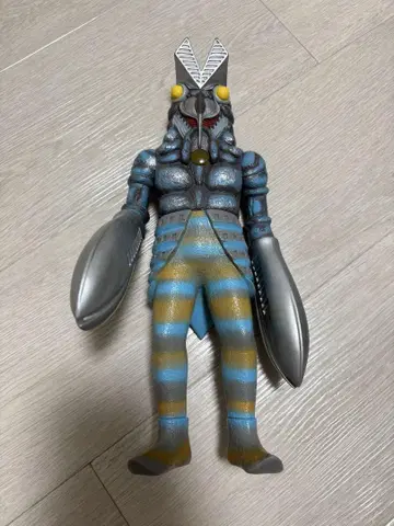 울트라맨 괴수 피규어 약 30cm 발탄 성인