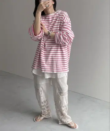 와이드 슬리브 오버 사이즈 보더 티