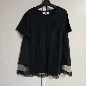 레이스 포함 블랙 반팔 상의