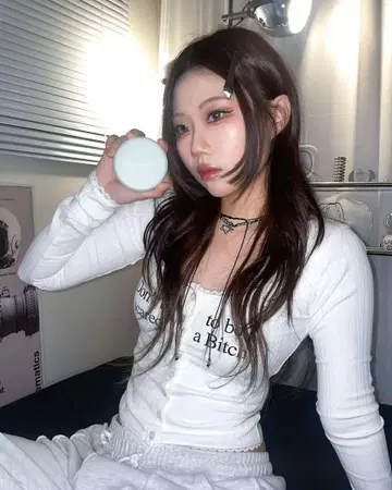 자수 디자인 긴팔 상의 100% PURE BADBLOOD