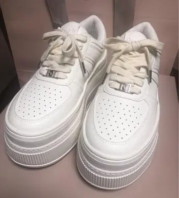 다리치 DD 로고 밑창 스니커즈 S 사이즈 WHT