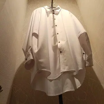 NO ID. 롱 셔츠 화이트