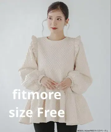 fitmore 다이아 자카드 티어드 상의