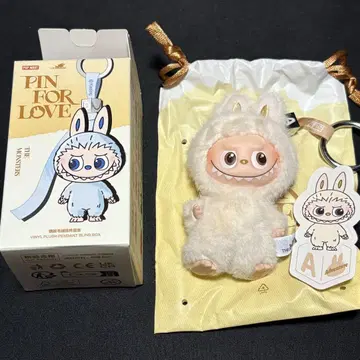 THE MONSTER PIN FOR LOVE 러브브 A