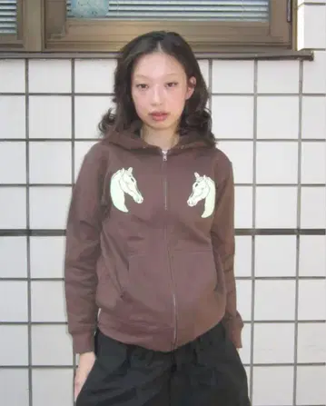 shury Labyrins 후드티