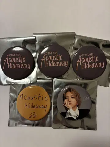 시드 아키 Aki Acoustic Hideaway 캔뱃지