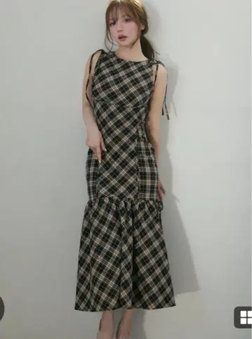 andmary grenda ribbon long dress
