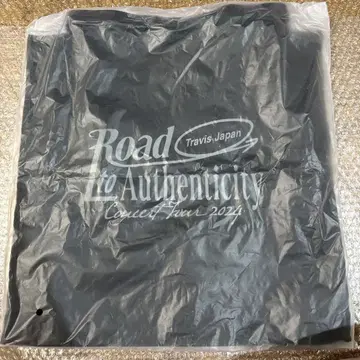 TravisJapan Road to Authenticity 투어 백