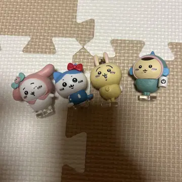 치이카와 산리오 변신 피규어 [4개 세트]