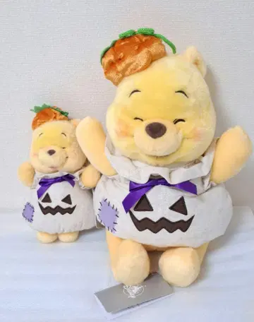 푸우 봉제 인형 & 키링 2개 세트 DISNEY HALLOWEEN