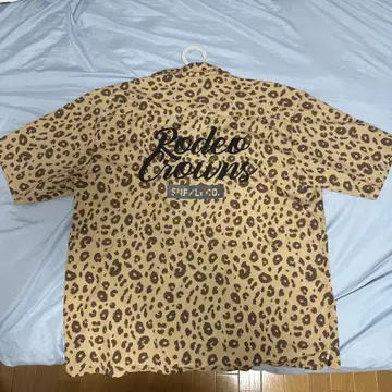 로데오 크라운 RODEOCROWNS 레오파드 무늬 반팔 셔츠