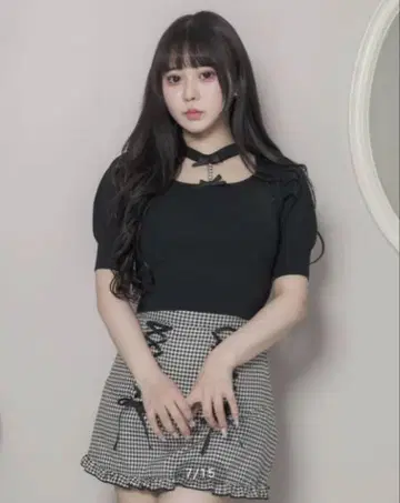 pium 피 비쥬 초커 포함 케이프 니트