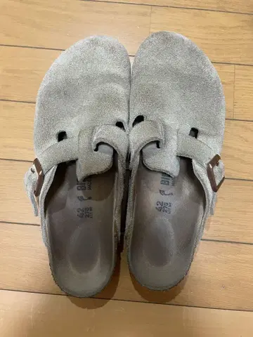 BIRKENSTOCK 샌들