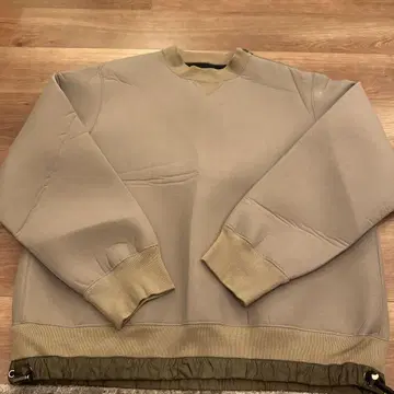 Sacai 올리브 그린 크루넥 맨투맨 사이즈 2