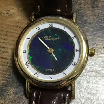Classique SWISS 클래식 오팔 쿼츠 손목시계 레어