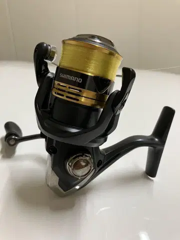 SHIMANO SAHARA c2000s