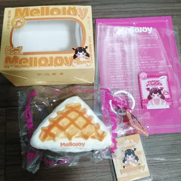 mellojoy 크림 와플 삼각형 스퀴즈