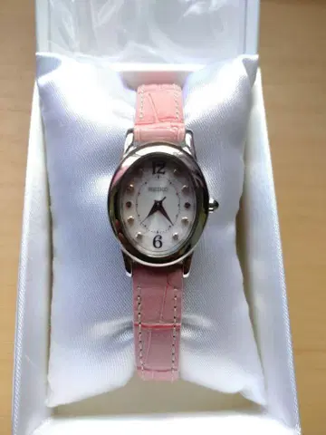 SEIKO 스와로브스키 한정판 SAKURA Blooming